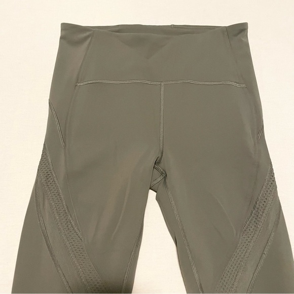 Lululemon Bootcamp Ready Tight Leggings Size 8 - Picture 2 of 15